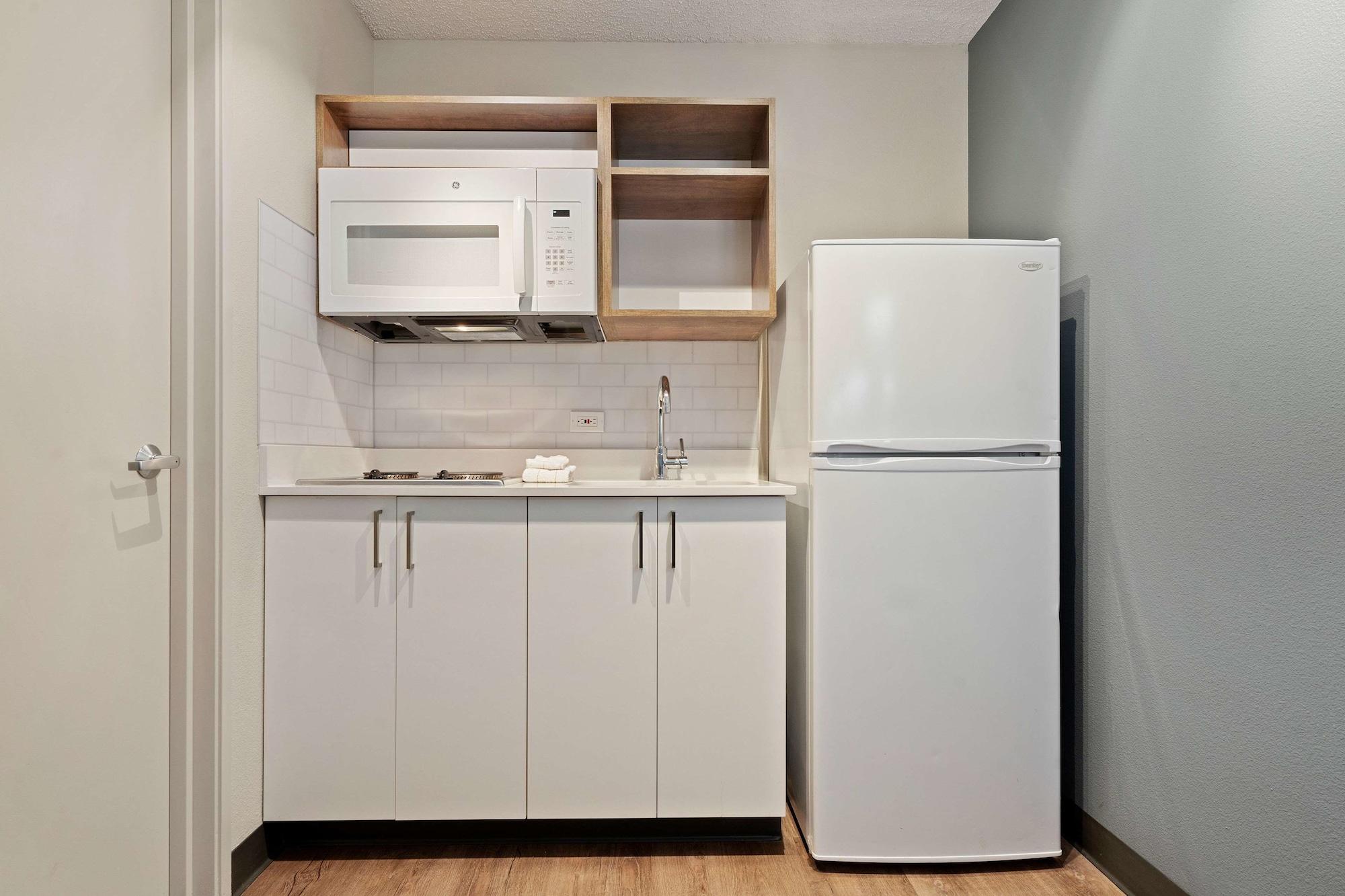 Extended Stay America Suites - Seattle - Redmond Белвью Экстерьер фото