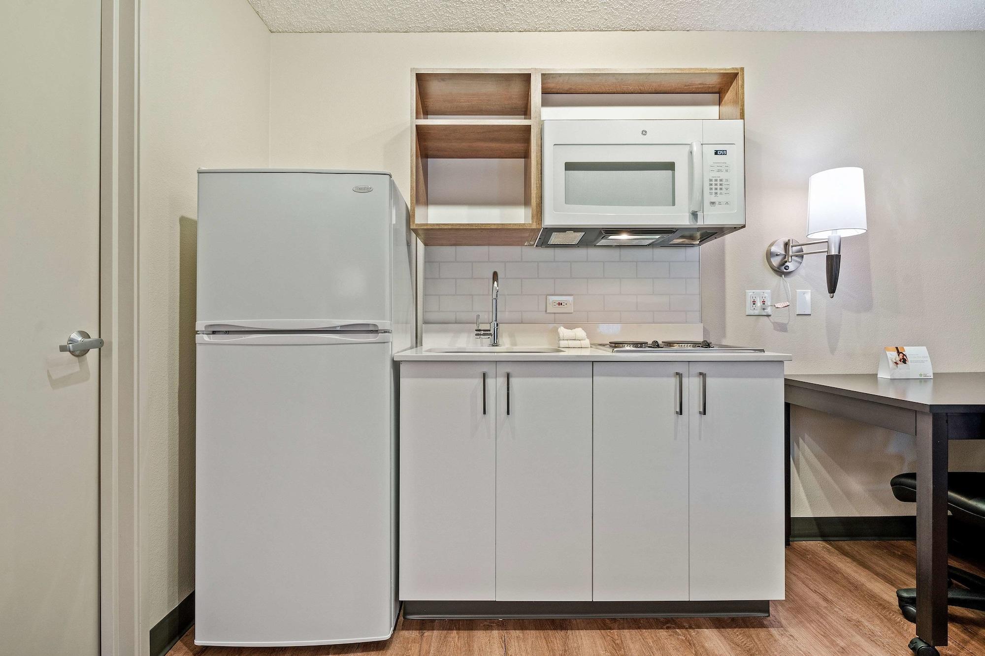 Extended Stay America Suites - Seattle - Redmond Белвью Экстерьер фото